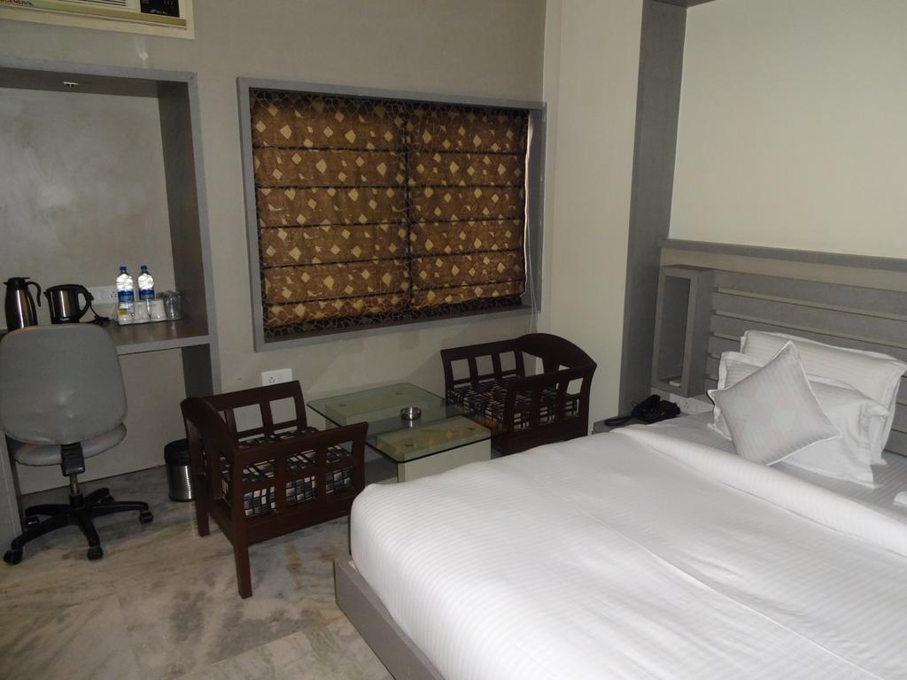 Fabhotel Shivani International Ranchi Zimmer foto