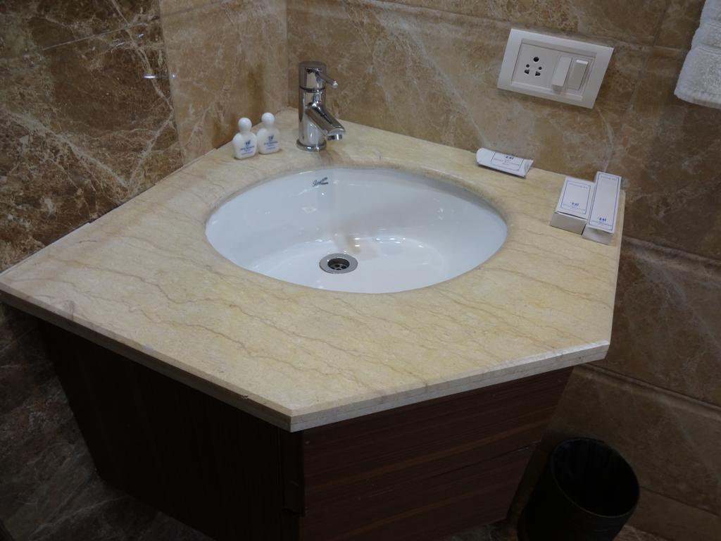 Fabhotel Shivani International Ranchi Zimmer foto
